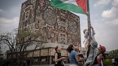 Estudiantes montan un campamento en la rectoría de la Universidad Nacional Autónoma de México (UNAM) como protesta por la guerra en Gaza y en solidaridad al pueblo palestino, y en respuesta al campamento montado por alumnos de la UCLA, de Estados Unidos, el 2 de mayo de 2024, en Ciudad de México.