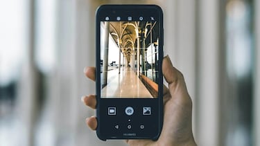 Laura Pineda, ingeniera de software, desvela por qué la calidad de cámara de tu teléfono es peor con el tiempo: “Un 80% es trabajo del software”