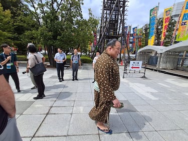 En las entrañas del sumo: 16.000 calorías diarias para ‘deidades en vida’ 