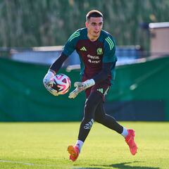 Padilla, cedido al Pumas por seis meses