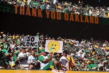 Los Athletics despidieron su estadía en Oakland con una victoria sobre los Rangers, actuales campeones de MLB.