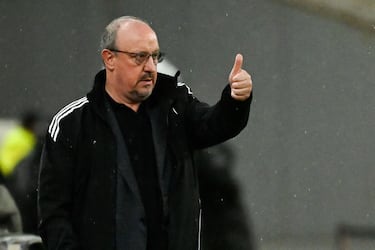 Benítez lo vuelve a hacer