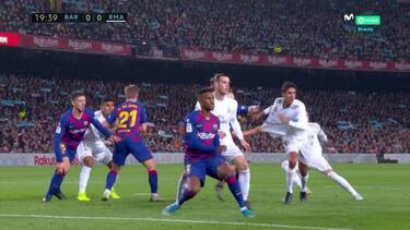 Iturralde: "Hay dos penaltis claros a Varane en dos minutos"