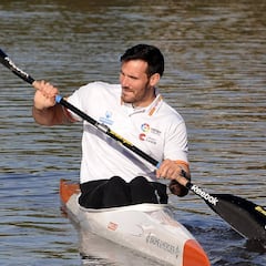 El Sporting-Oviedo comenzará con una regata de piraguas