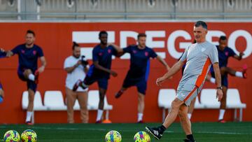 Mendilibar, durante un entrenamiento.