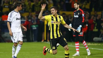 Una imagen de 2013. Lewandowski celebra sus cuatro goles al Madrid en el Signal Iduna Park.