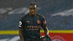 El exsevillista Quincy Promes, acusado de intento de homicidio por apuñalar a su primo