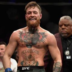 Donald Cerrone reta a Conor McGregor y pelearían en julio