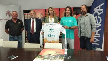 La Spain Kiteboarding League se present&oacute; en la sala de Comisiones del Ayuntamiento de Oliva con la presencia de autoridades y organizaci&oacute;n.
