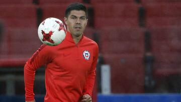 El jugador de la seleccion chilena Francisco Silva jugar&aacute; como titular ante Australia. 