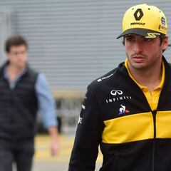 Sainz, con el alerón antiguo a una décima de Hulkenberg