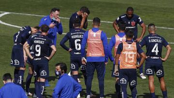 El juramento en el camarín de la U después del Superclásico