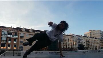 La bailarina Bgirl Merydian, durante un ejercicio de breakdance.