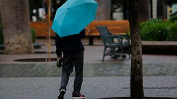 Lluvia en Santiago: AccuWeather apuesta por impresionante caída de agua este jueves en la capital