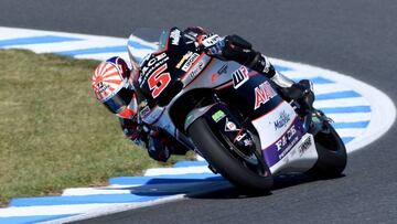 Zarco doblega a Pons en la última vuelta y Rins "naufraga"