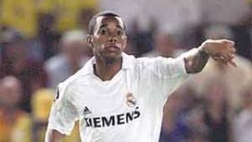 <b>EL MÁS CARO. </b>Robinho, con 24 millones, es el movimiento más sonado del verano.