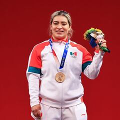 Aremi Fuentes y Julio Urías ganan el Premio Nacional del Deporte