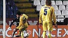 El gol de Roger deja líder al Valencia