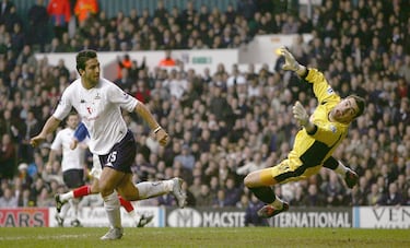 El delantero egipcio jugó 2 años en el club inglés cedido por el Roma. 14 goles en 48 partidos para el delantero de El Cairo.