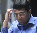 Anand recupera el liderato tras imponerse al búlgaro Topalov