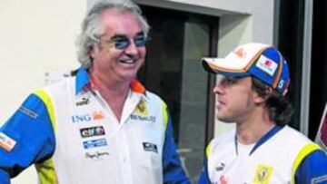 <b>EL JEFE. </b>Briatore mantiene una excelente relación con Alonso.