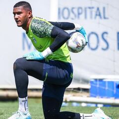 Giro con el nuevo arquero de la UC: insólita respuesta de Gremio y asoma otro brasileño