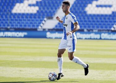 El delantero del Leganés parece haber recuperado su mejor momento de forma con los estadios vacíos. Parece consolidado en las alineaciones del Leganés y ya suma ocho goles, su segunda mejor marca anotadora desde que jugaba en el filial del Athletic. Además, uno de los cinco que sumó la temporada pasada con el Deportivo también fue cuando se reanudó la competición a puerta cerrada.  