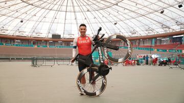 Paraciclista Hernán Moya recibe nueva bicicleta y se prepara para Los Ángeles 2028