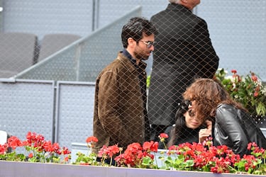 El actor Rubén Cortada durante el partido de Carlos Alcaraz en el Mutua Madrid Open.