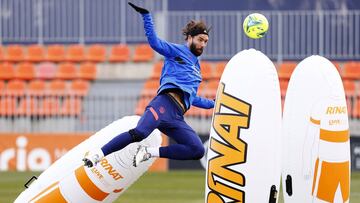 Felipe, en la sesi&oacute;n del Atl&eacute;tico antes del Villarreal.