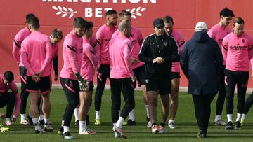 Lopetegui, durante la charla.