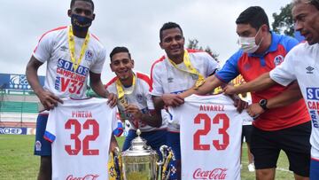 El conjunto ingl&eacute;s se uni&oacute; a los mensajes de aliento para los Leones, que levantaron una copa m&aacute;s para sus vitrinas tras vencer a Marath&oacute;n.