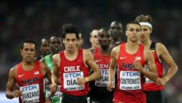 Carlos D&iacute;az finaliz&oacute; &uacute;ltimo en su serie de semifinales de los 1.500 metros.