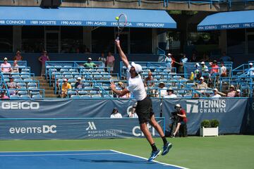 El croata de ¡40 años! continúa jugando de forma profesional. Es el jugador que tiene el récord de aces en la historia de la ATP. Realizó 12.936 en 657 duelos.