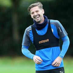 Adrien Silva finally completes Leicester City transfer