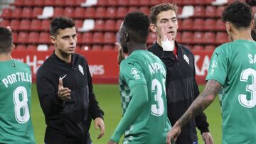 Las convocatorias de selecciones le complican las cosas a Gallego