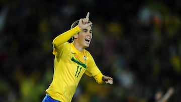 El brasileño Oscar, hospitalizado por una anomalía cardíaca