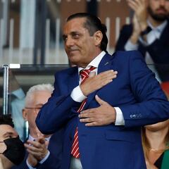 Paulo Futre, homenajeado por las aficiones del Atlético y el Oporto