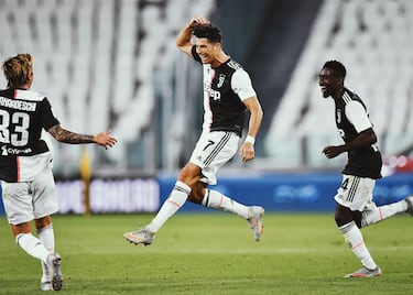 Tampoco en Italia pasaba nada nuevo bajo el sol. Al igual que el Liverpool en la Premier la Juventus fue clara dominadora del campeonato en Italia. Lazio, Inter y Atalanta pelearon el título hasta el parón pero a su regreso, se impuso la ley de Cristiano. Un gol suyo ante la Sampdoria  el 26 de junio (hizo 31 en 33 partidos) encarriló un encuentro que dio el noveno título consecutivo la vecchia signora y el segundo scudetto para el portugués.  