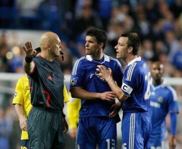 El árbitro noruego fue protagonista de aquella semifinal de vuelta entre Chelsea y Barcelona en Stamford Bridge, correspondiente a la Champions League 2008-09. El silbante no marcó por lo menos tres penales en favor del Chelsea. La jugada más discutida por los futbolistas locales fue al 90+4’ por mano de Eto’o dentro del área. Barcelona logró el empate 1-1 al 90+3 para acceder a la final por gol de visitante y a la postre ser campeón de Europa.