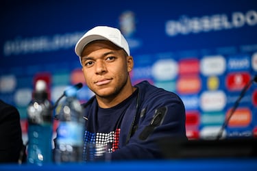 Mbappé se alinea con el Madrid