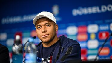 DUSSELDORF, GERMANY - JUNE 16: Kylian Mbappe of France during the press conference at Düsseldorf Arena on June 16, 2024 in Dusseldorf, Germany. (Photo by Frederic Scheidemann - UEFA/UEFA via Getty Images) Francia rueda de prensa