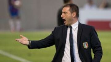 El seleccionador italiano Devis Mangia durante el partido entre Noruega e Italia del 11 de junio.