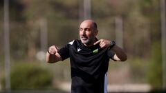 Abelardo, en su primer entrenamiento con el FC Cartagena.