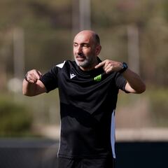 Abelardo se pone al mando y cerrada la llegada de Fuidias