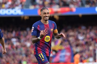 Raphinha celebra el 4-1 al Sevilla, sumando un hat trick. 