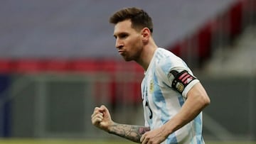 Soccer Football - Copa America 2021 - Semi Final - Argentina v Colombia - Estadio Mane Garrincha, Brasilia, Brazil - July 6, 2021 Argentina&#039;s Lionel Messi celebrates after scoring a penalty during the shootout REUTERS/Henry Romero