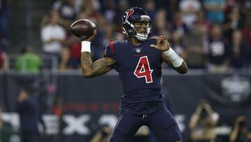 Según varios reportes, los Panthers están dispuestos a entregar tres selecciones de primera ronda, varios picks menores y un jugador para adquirir a Watson.