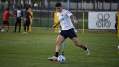 Con 5 jugadores, Colombia entrena en Brasil