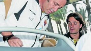 <b>EN RACHA. </b>José Bordalás toma asiento antes de partir a Villarreal, ayer.